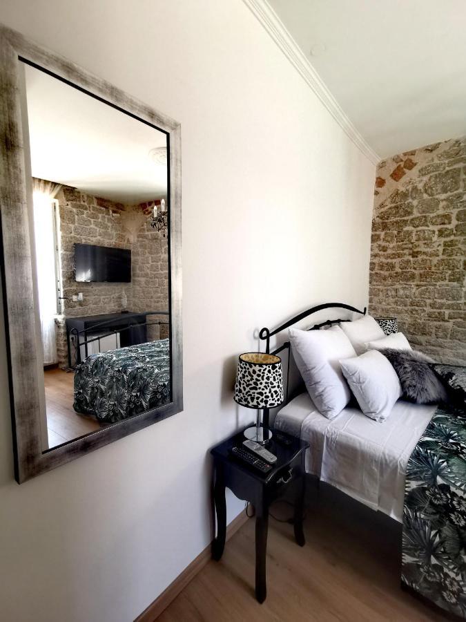 L&L Rooms Royal Sibenik Bilik gambar