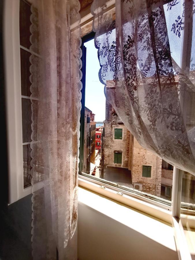 L&L Rooms Royal Sibenik Bilik gambar