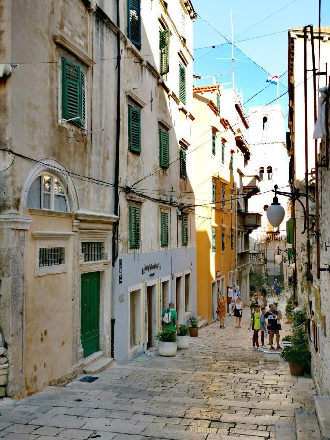 L&L Rooms Royal Sibenik Luaran gambar