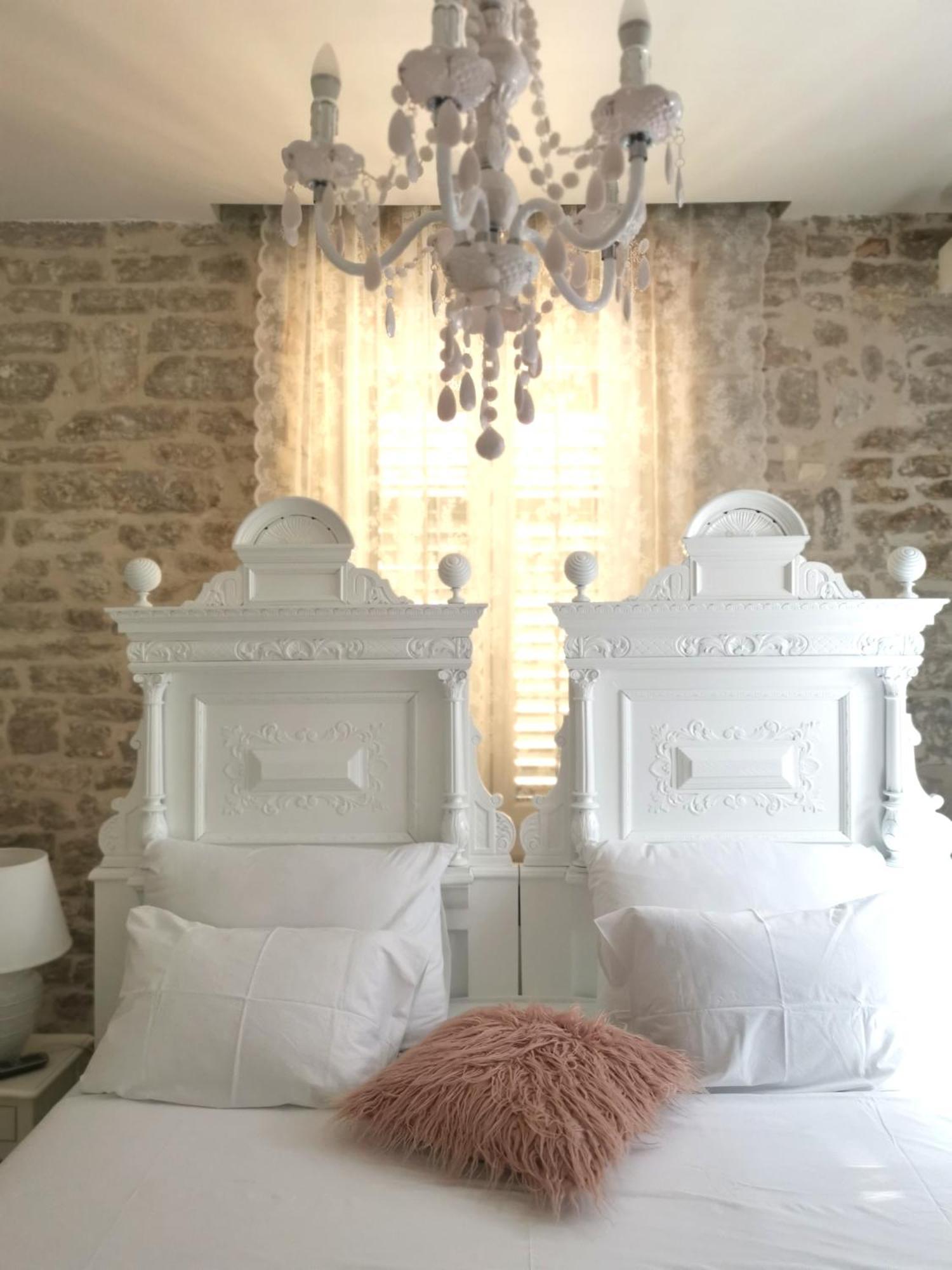 L&L Rooms Royal Sibenik Bilik gambar