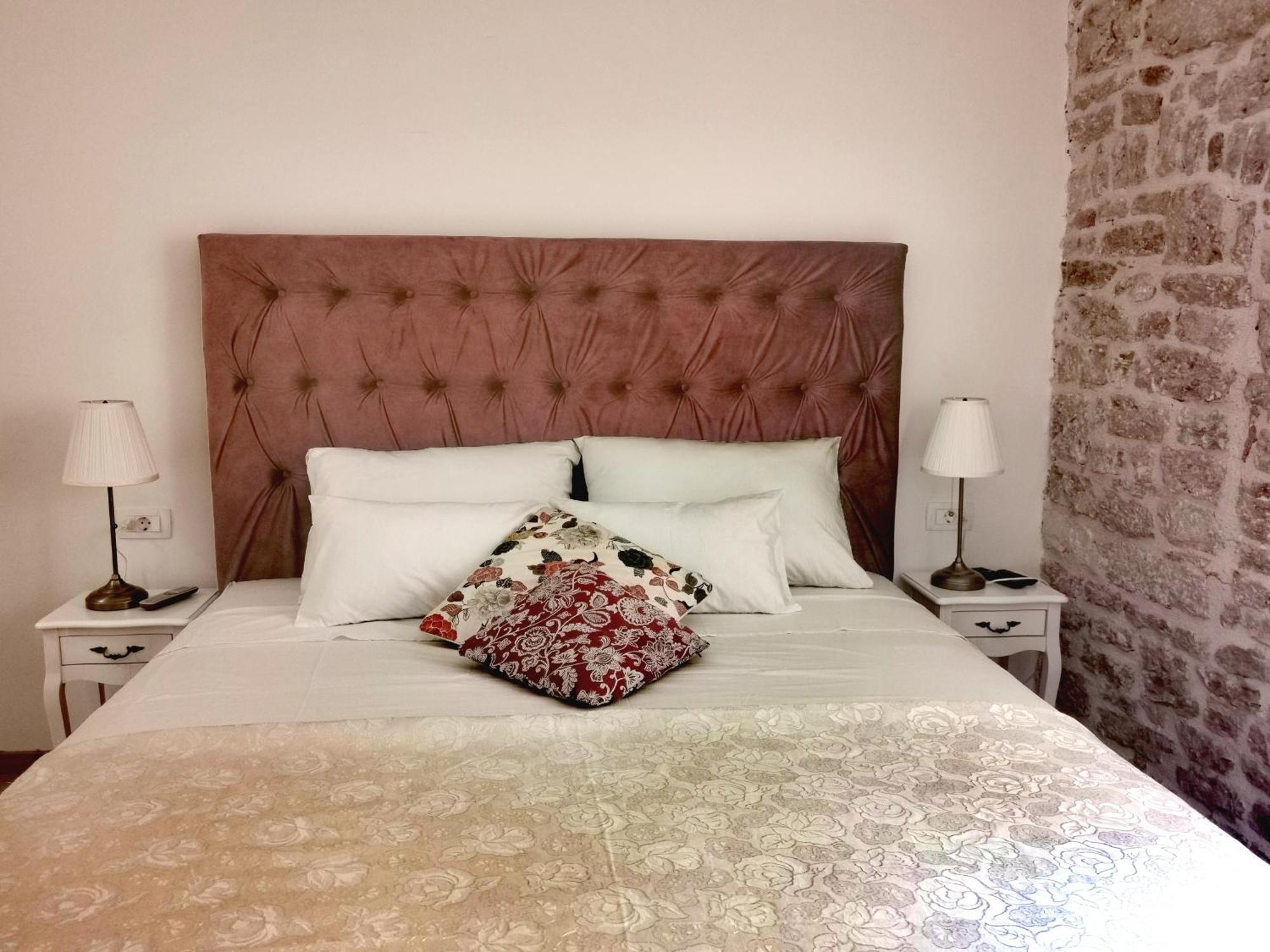 L&L Rooms Royal Sibenik Bilik gambar